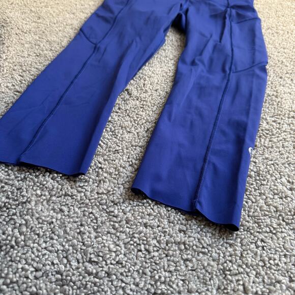 EUC Lululemon Fast and Free Crop II 19" *Non-Reflective - Larkspur Size 4 - Picture 3 of 11